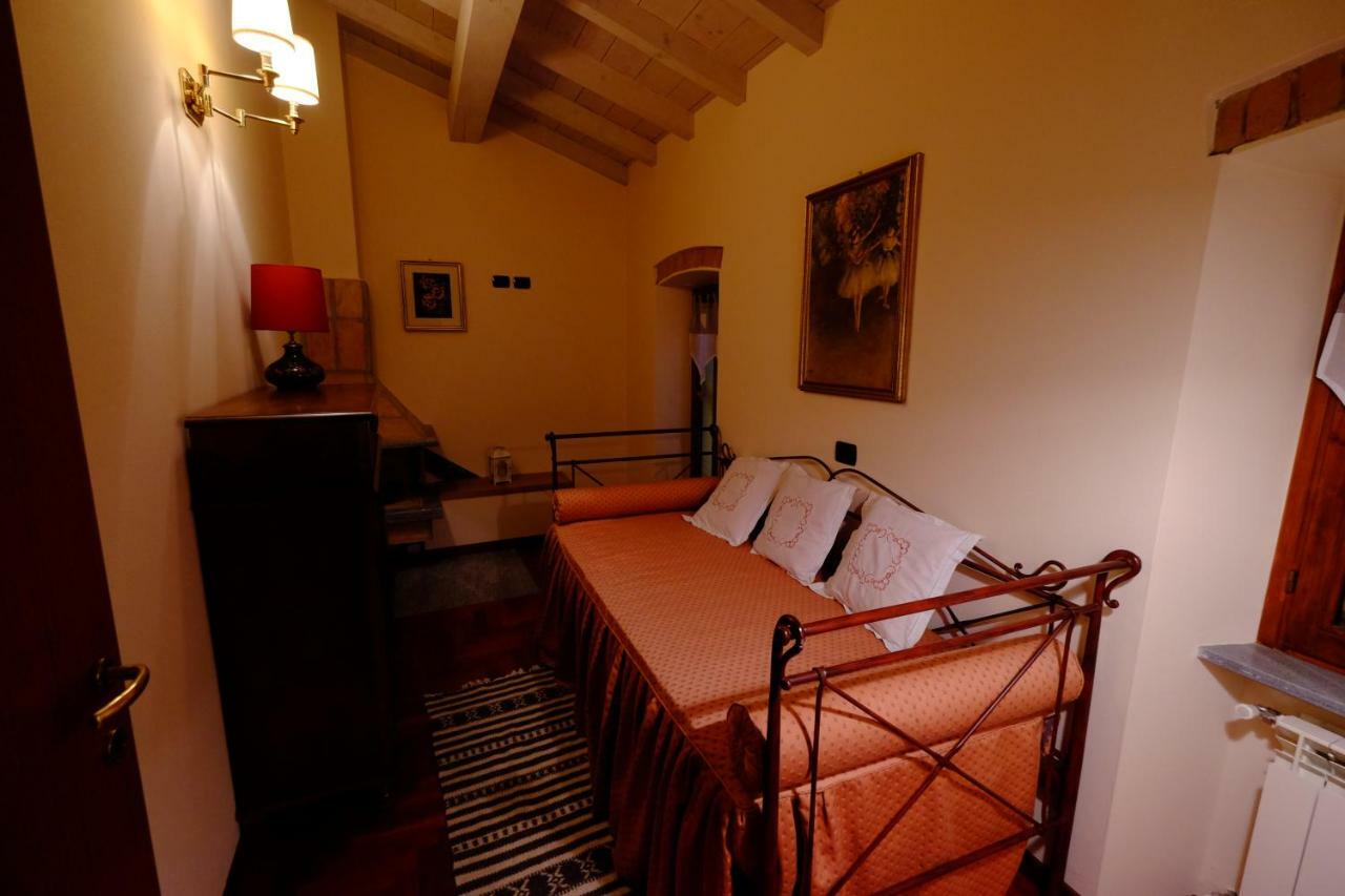 B&B La Corte Suites Саличе-Терме Экстерьер фото
