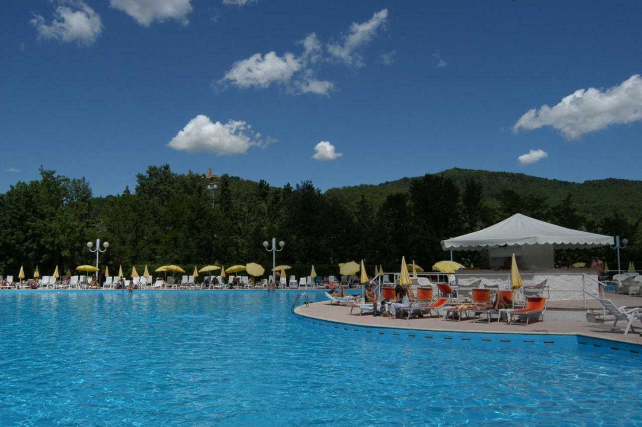 B&B La Corte Suites Саличе-Терме Экстерьер фото