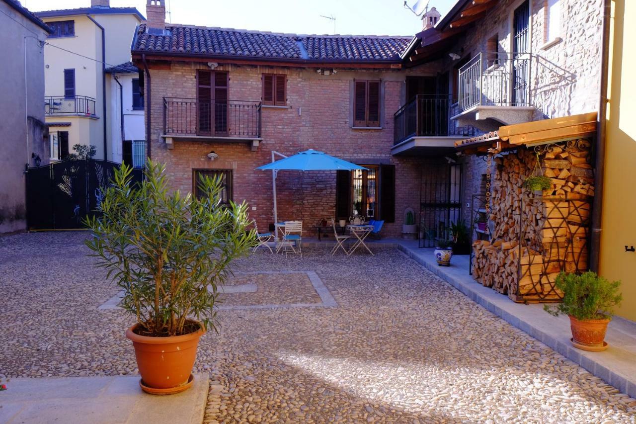 B&B La Corte Suites Саличе-Терме Экстерьер фото